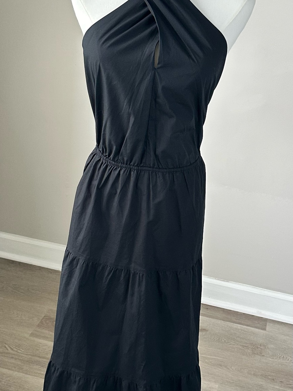GAP Black One-Shoulder Maxi Dress